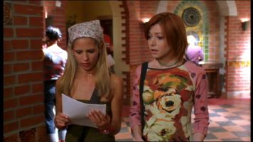 Wild at Heart - Buffy's scarf and Willow's breakfast shirt